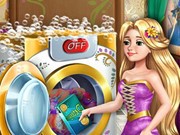 Play Goldie Princess Laundry Day Game on FOG.COM