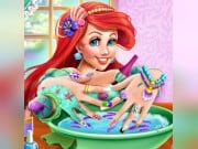 Play Mermaid Princess Nails Spa Game on FOG.COM
