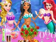 Play Princesses Turn Into Mermaid Game on FOG.COM