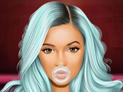 Play Jenner Lip Doctor Game on FOG.COM