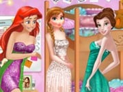 Play Disney Princess College Fun Game on FOG.COM
