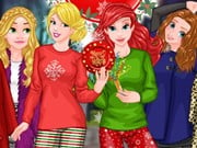 Play Princesses Christmas Rivals Game on FOG.COM