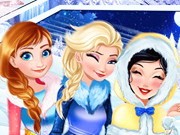 Play Princesses In Christmasland Game on FOG.COM