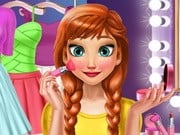Play Ice Princess Makeup Time Game on FOG.COM