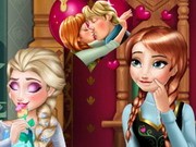 Play Frozen Anna Kiss Game on FOG.COM