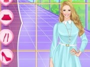 Play Helen Casual Days Dress Up Game on FOG.COM