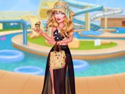 Play All Year Round Fashion Addict Star Game on FOG.COM