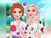 Play Sisters Strawberry Outfits Game on FOG.COM