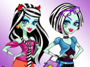 Play Monster High Dress Up Game on FOG.COM