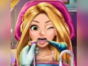 Play Blonde Princess Real Dentist Game on FOG.COM