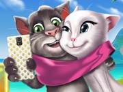 Play Kittens Selfie Time Game on FOG.COM