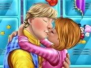 Play Anna And Kristoff Kissing Game on FOG.COM